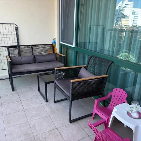 Miramar Palace 612 公寓 阳光海滩